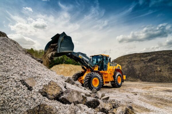 produk PT Nusantara Traktor Indonesia (3) produk PT Nusantara Traktor Indonesia (3)